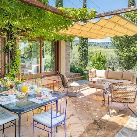 Casale Santa Lucia 8&2, Emma * בטונה