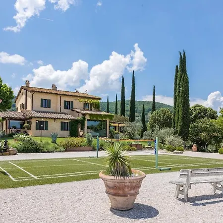 Casale Santa Lucia 8&2, Emma * בטונה