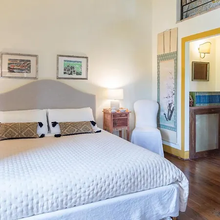 וילה Casale Santa Lucia 8&2, Emma